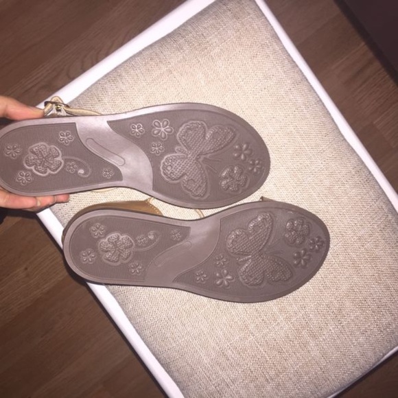 girl sandals - Picture 4 of 4